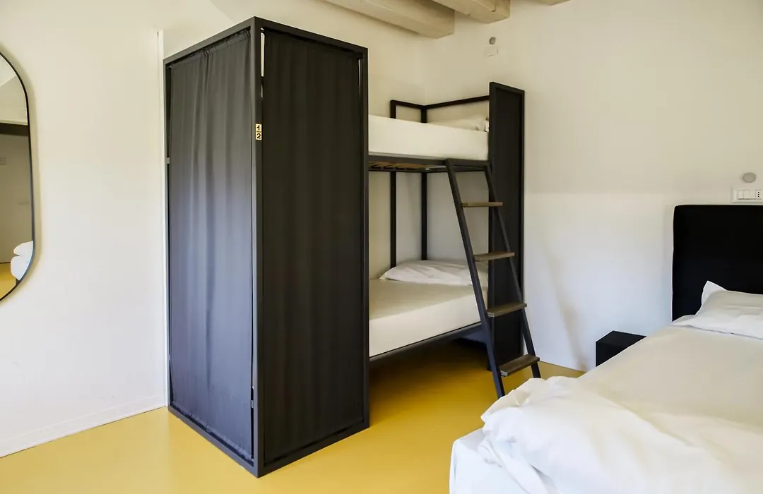 Nomad Hostel-1